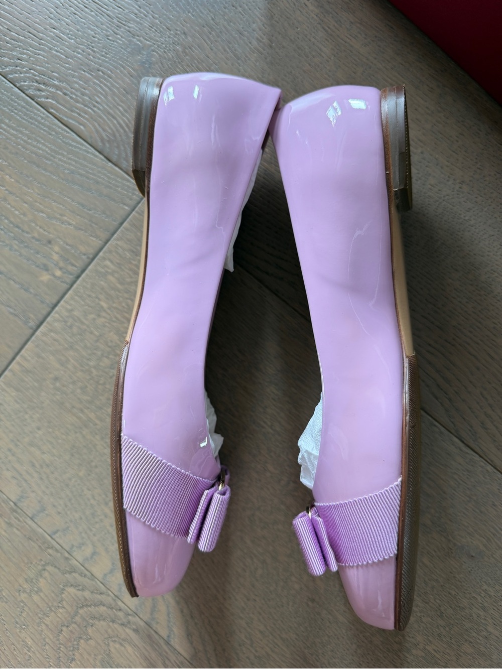 Salvatore Ferragamo Pink Patent Vara Bow Ballet Flats - Picture 5 of 7